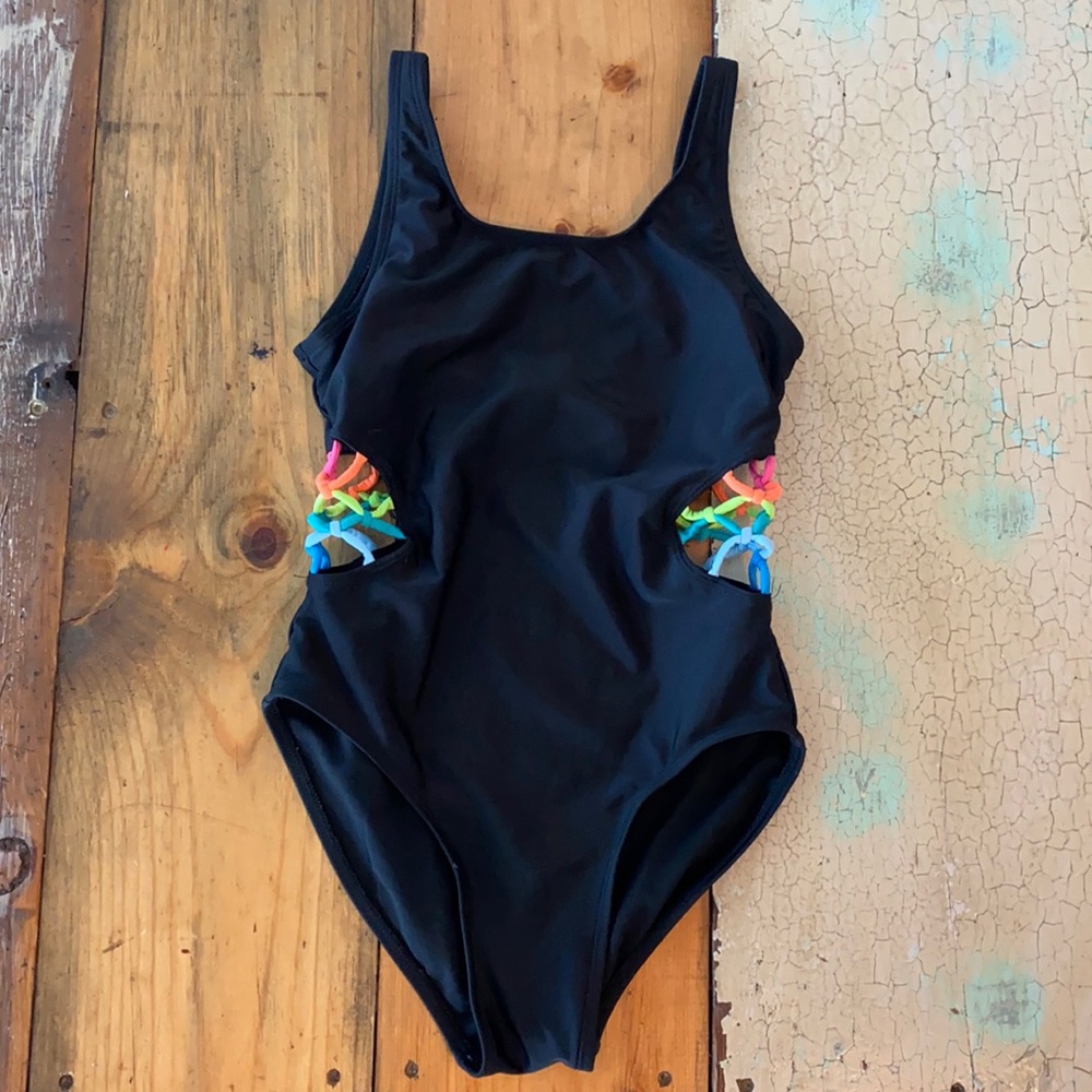 Bathing suit